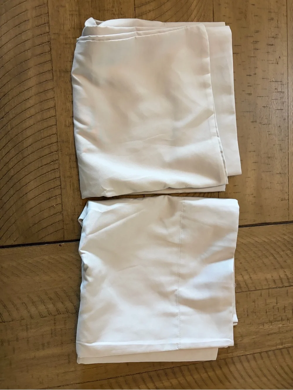BRAND NEW SHEETS AND PILLOWCASES